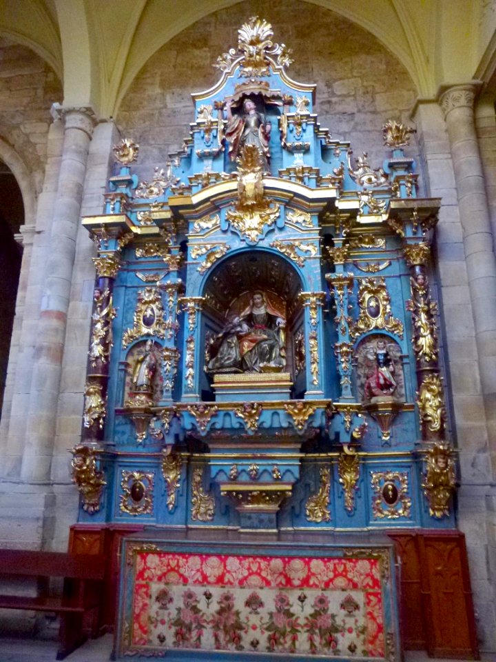 Benavente - Iglesia de Santa María del Azogue, interior 03
