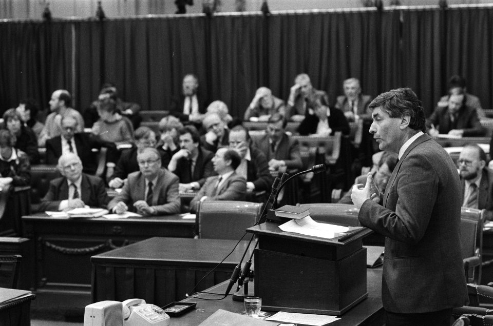 Bert de Vries (l.), Ed Nijpels (r.) en premier Lubbers, Bestanddeelnr 933-5522