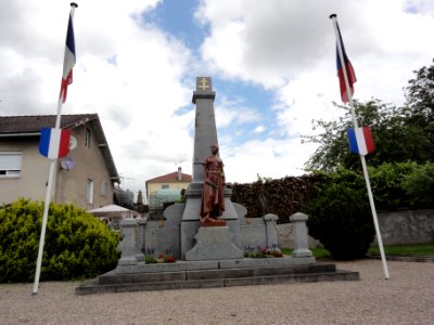 Bertrichamps (M-et-M) monument aux morts