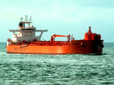 Bertora - IMO 9209130 - Callsign C6RL5 p1 approaching Port of Rotterdam, Holland 10-Aug-2005