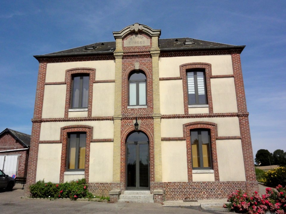 Bertheauville (Seine-Mar.) mairie-écoles