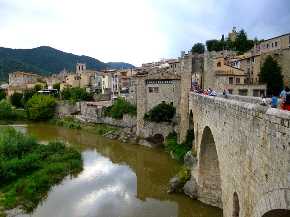 Besalú - Pont Vell 06