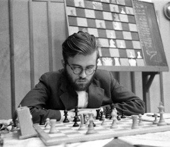 BentLarsen (cropped)