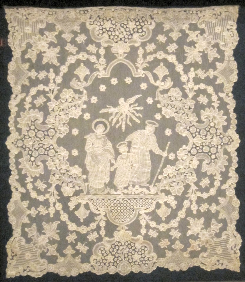 Benediction veil from Brussels, Dayton Art Institute