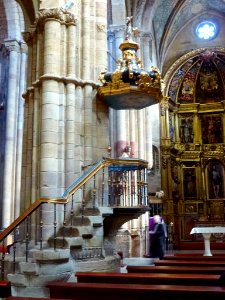 Benavente - Iglesia de Santa María del Azogue, interior 11
