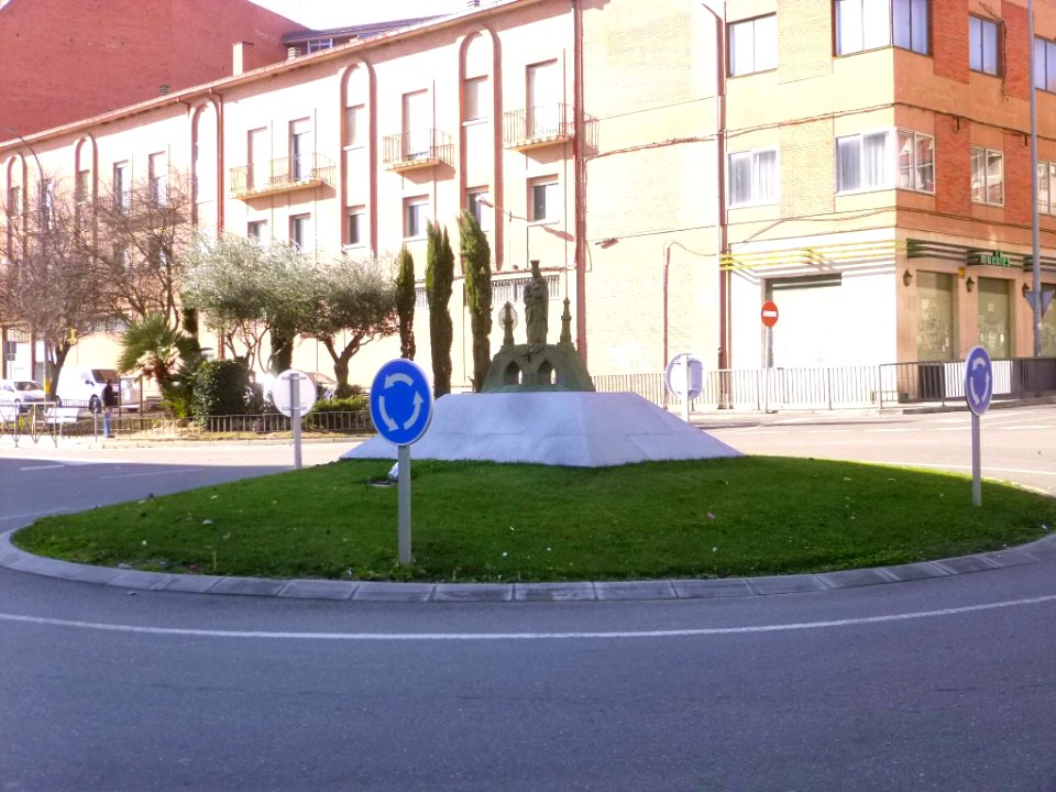 Benavente, rotonda 1