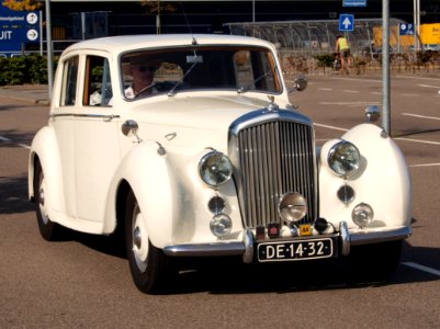 Bentley MK VI DE-14-32 pic2