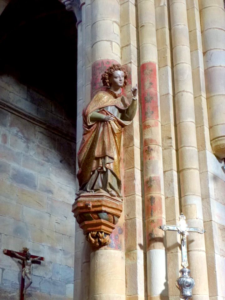 Benavente - Iglesia de Santa María del Azogue, interior 27