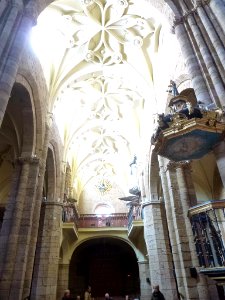 Benavente - Iglesia de Santa María del Azogue, interior 18