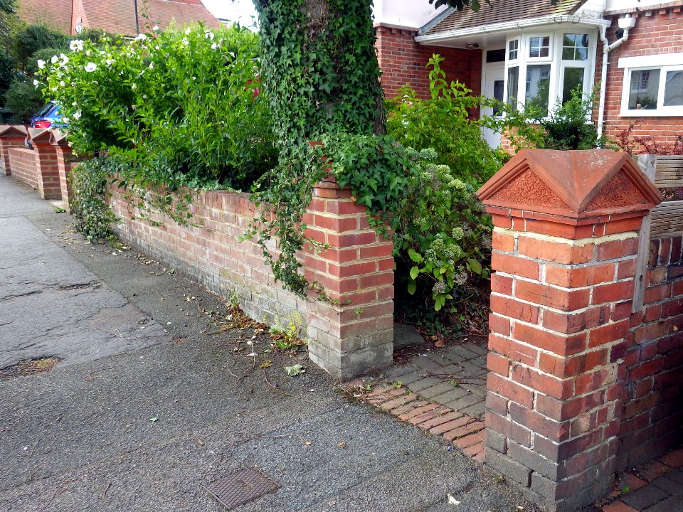 Benchmark, Wall, 37 Sutherland Avenue (2)