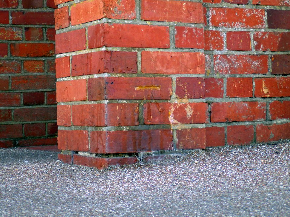 Benchmark, Toilets, West Parade, Bexhill