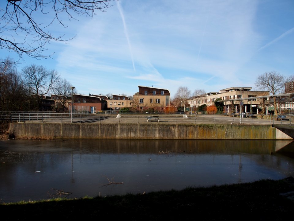 Bep van Klaverenboulevard pleintje foto 2