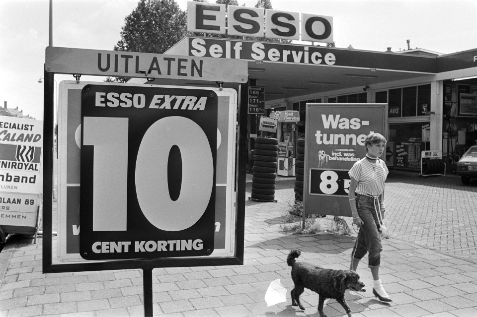 Benzineoorlog i.v.m. loslaten maximale benzineprijs 1 augustus a.s. korting , Bestanddeelnr 932-2592