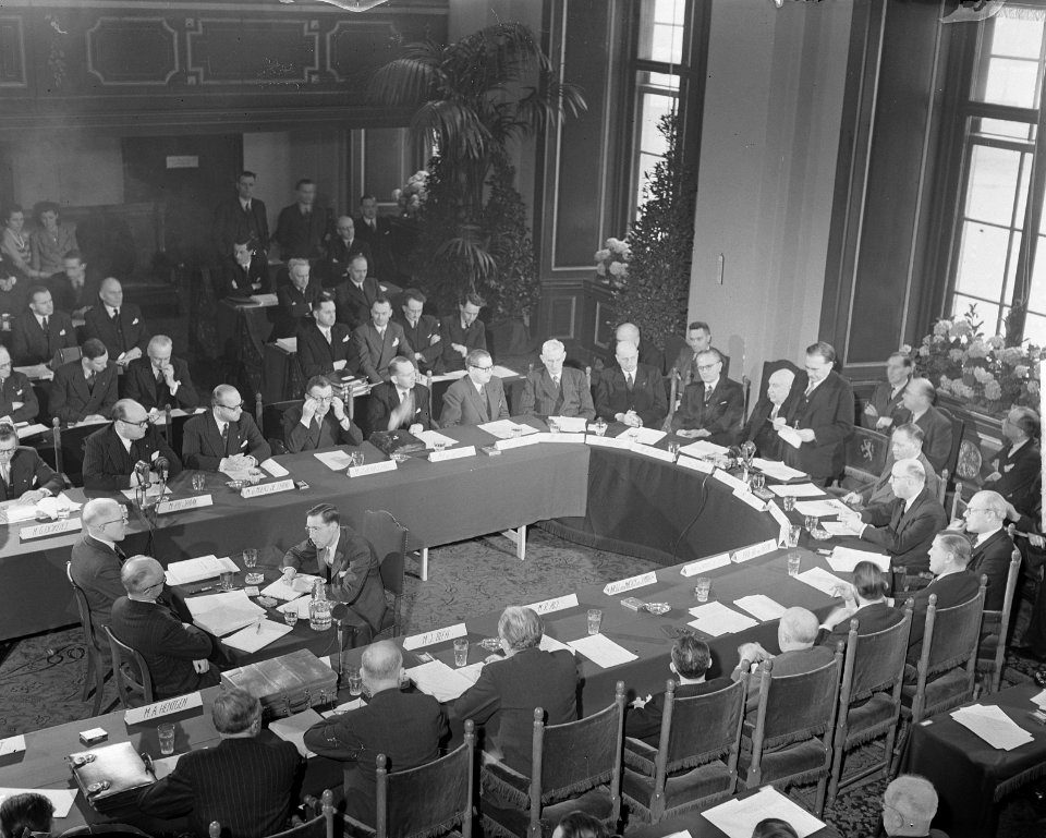 Benelux Conferentie 1e Kamer Den Haag. Opening rede Dr. W. Drees, Bestanddeelnr 903-2604