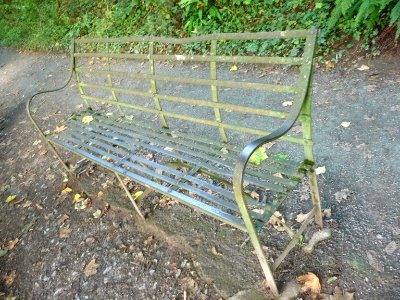 Benches in Hay-on-Wye 03