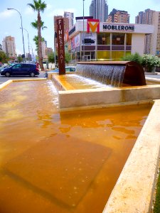 Benidorm - Fuente en la Avenida de Villajoyosa