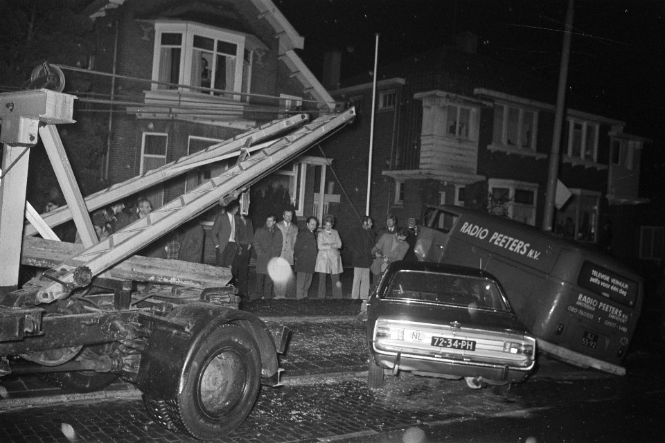 Berging van de autowrakken, Bestanddeelnr 924-3663