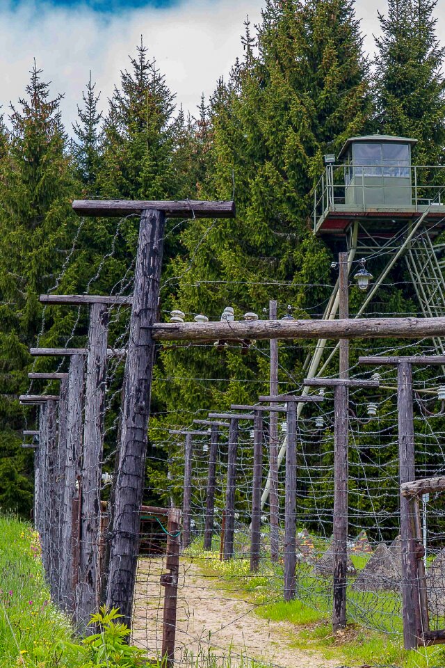 Todesstreifen barbed wire prison