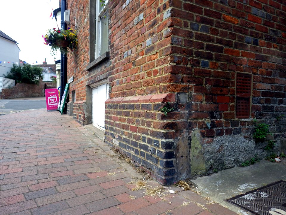 Benchmark, 2a Church Street, Bexhill (2)