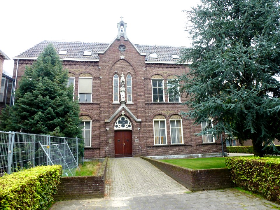 Berghem (Oss, NL) voorm klooster St.Willibrordusstraat 49 (02)