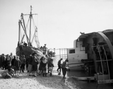 Berging Achilles gestrand in de nacht van 15 op16 maart bij Westkapelle, Bestanddeelnr 908-4840