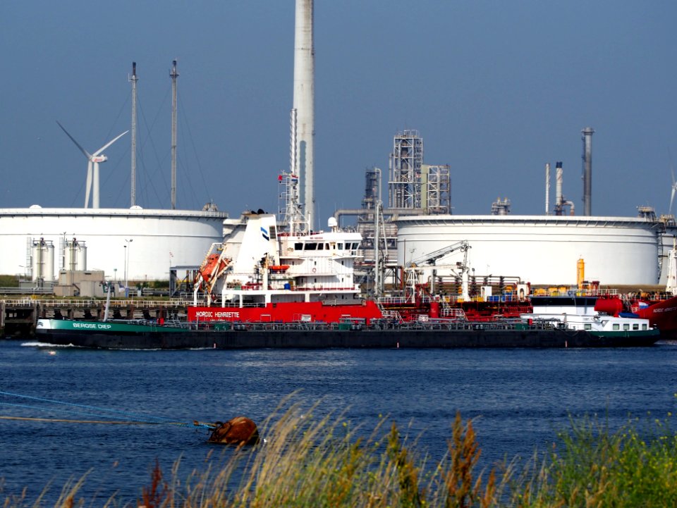Bergse Diep - ENI 02334365, Calandkanaal, Port of Rotterdam pic2