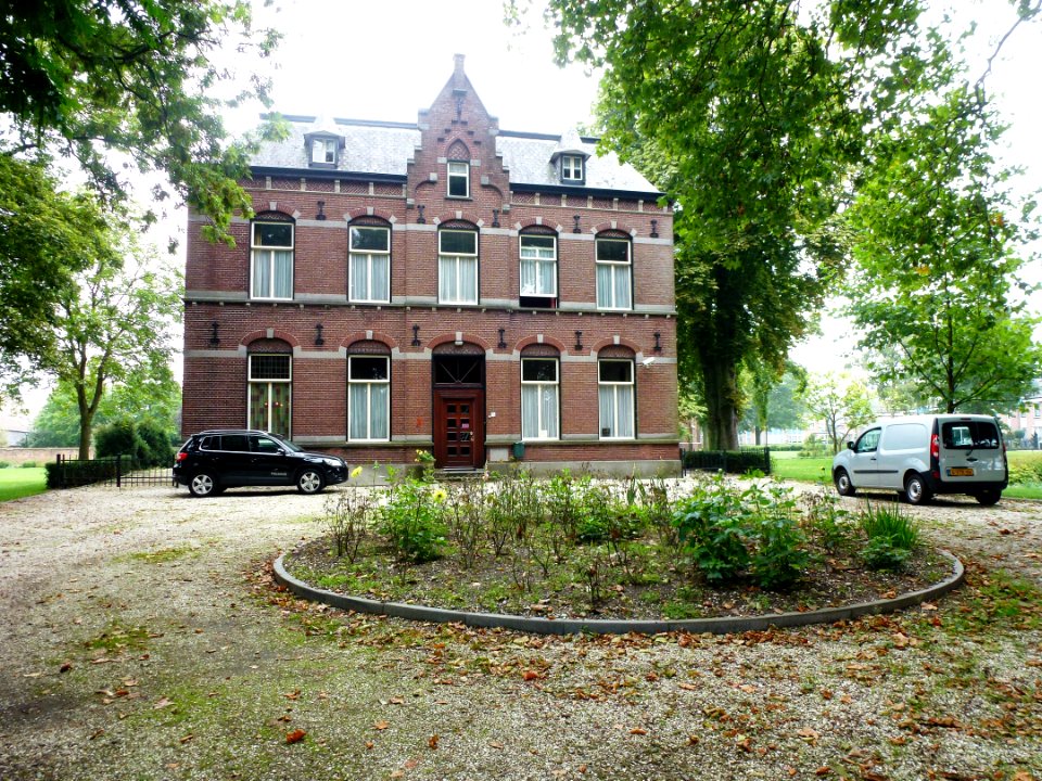 Berghem (Oss, NL) Pastorie Julianastraat 37 (01)