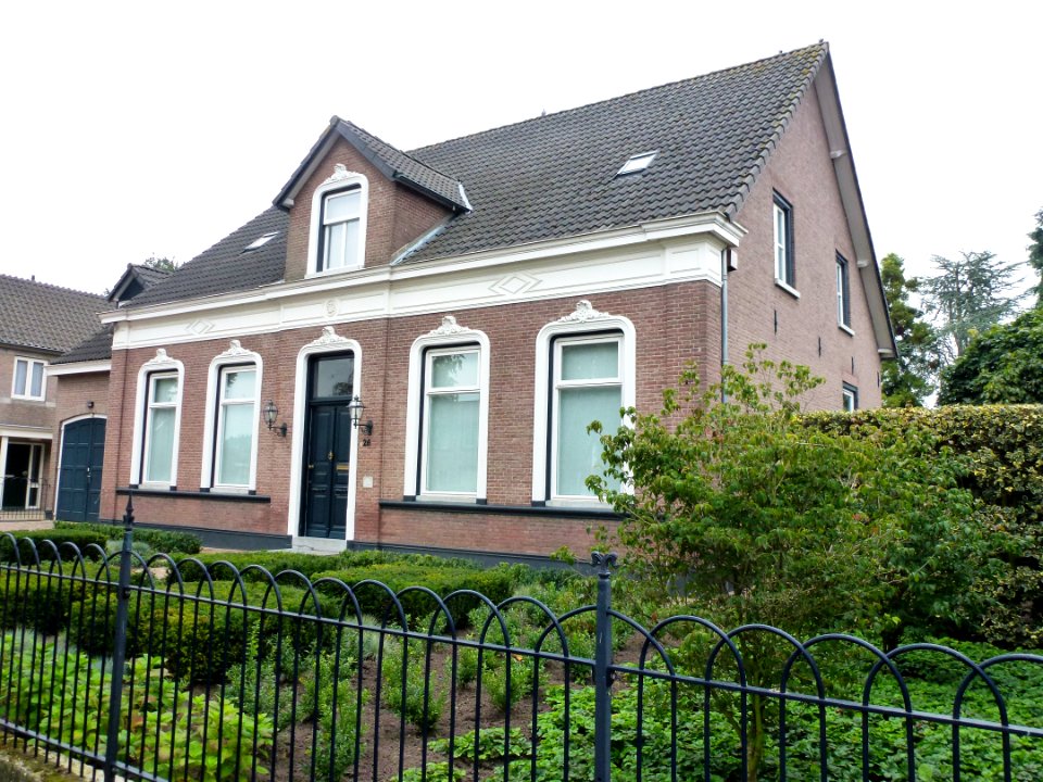 Berghem (Oss, NL) Burg.v.Erpstraat 24 (02)