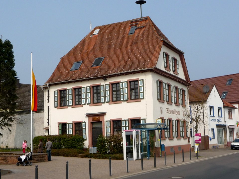 Berghausen Buergermeisteramt 01