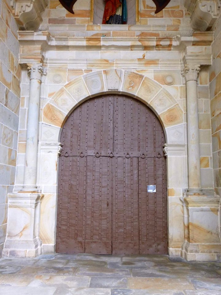 Bergara - Iglesia de San Pedro de Ariznoa 02
