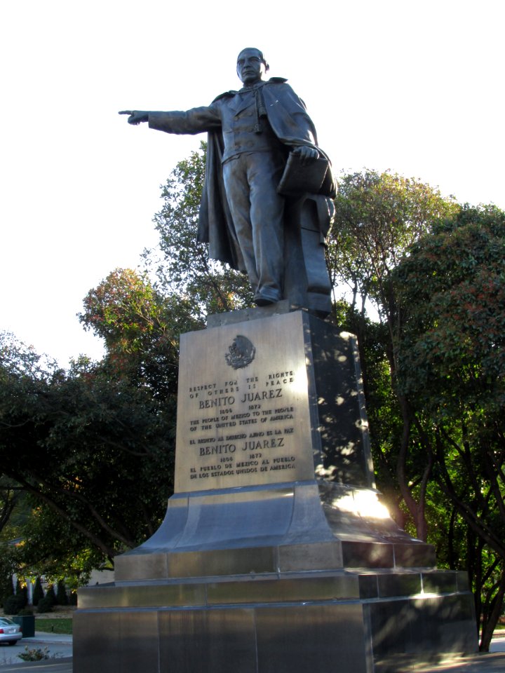 BenitoJuarezStatue
