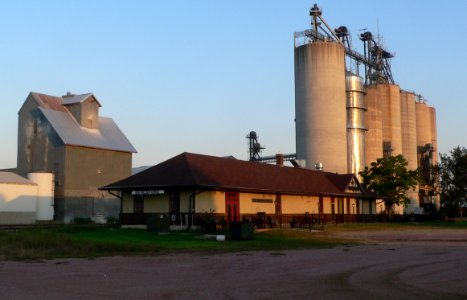 Beresford, SD depot from NW 2 long