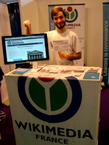 Benji au Salon Educatec Educatrice 2012 Stand Wikimedia France