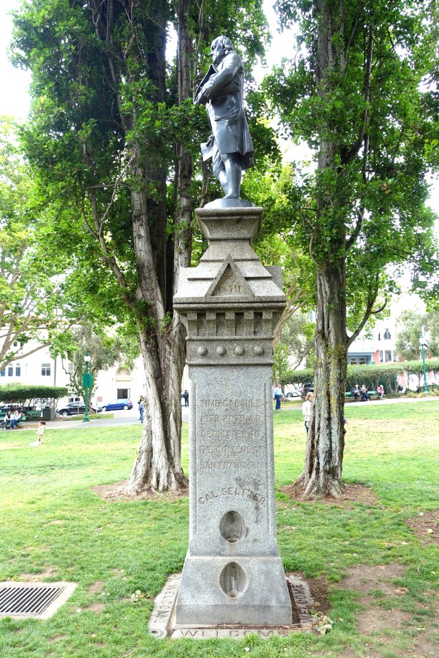 Benjamin Franklin Memorial - Washington Square, San Francisco, CA - DSC04863