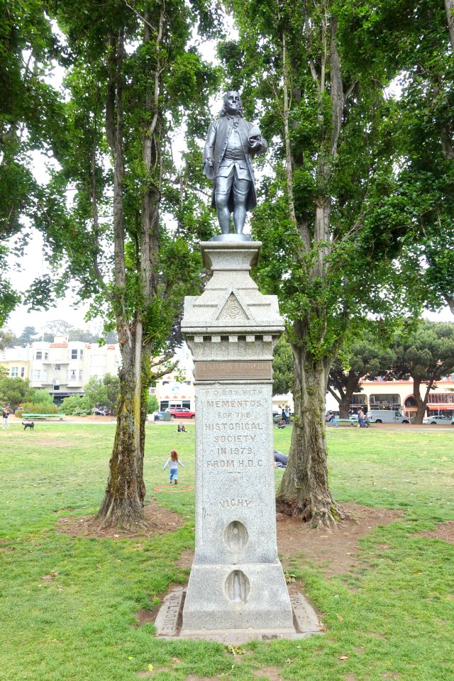 Benjamin Franklin Memorial - Washington Square, San Francisco, CA - DSC04845