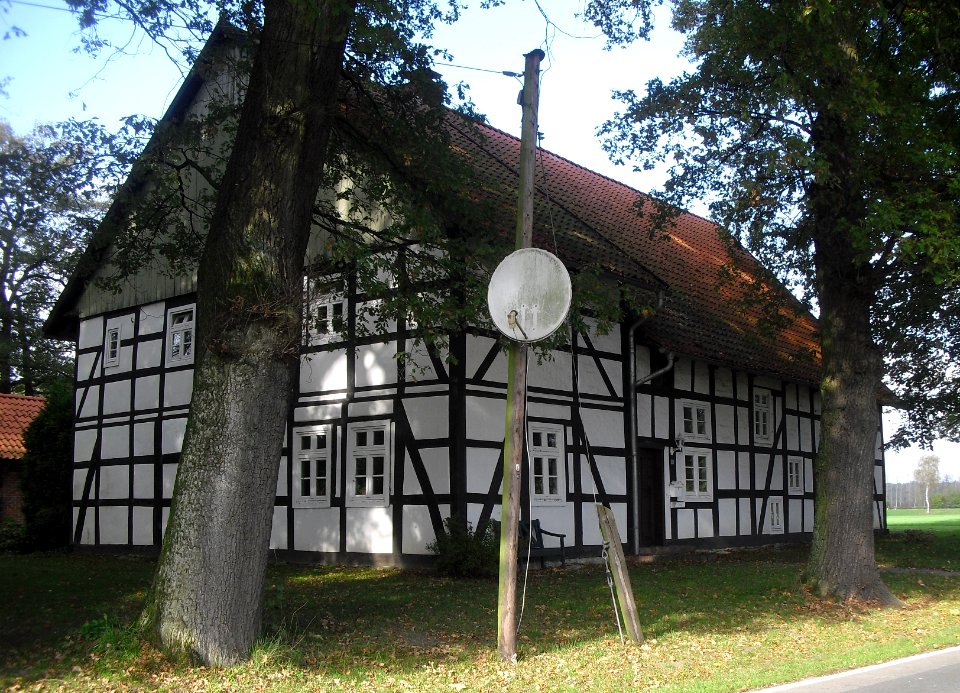 Bentfeld-Graf-Meerveldt-Strasse 75