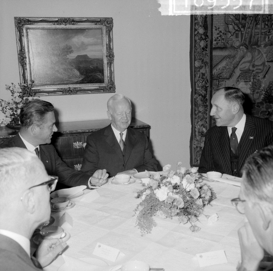 Bezoek minister president Marijnen en minister Luns aan West Duitsland , Marijne, Bestanddeelnr 916-9557