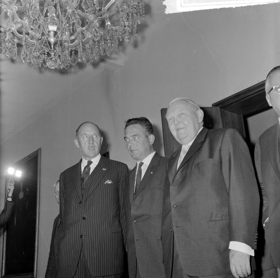 Bezoek minister president Marijnen en minister Luns aan West Duitsland , Luns, M, Bestanddeelnr 916-9559