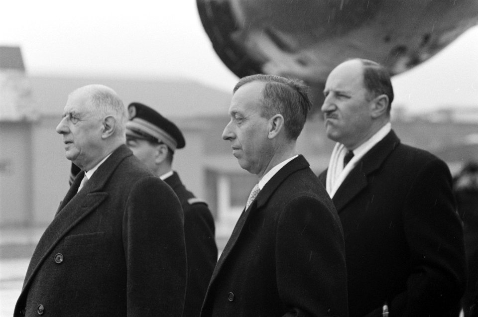 Bezoek President De Gaulle aan Nederland. Aankomst v.l.n.r. De Gaulle , Baron Ly, Bestanddeelnr 914-9329