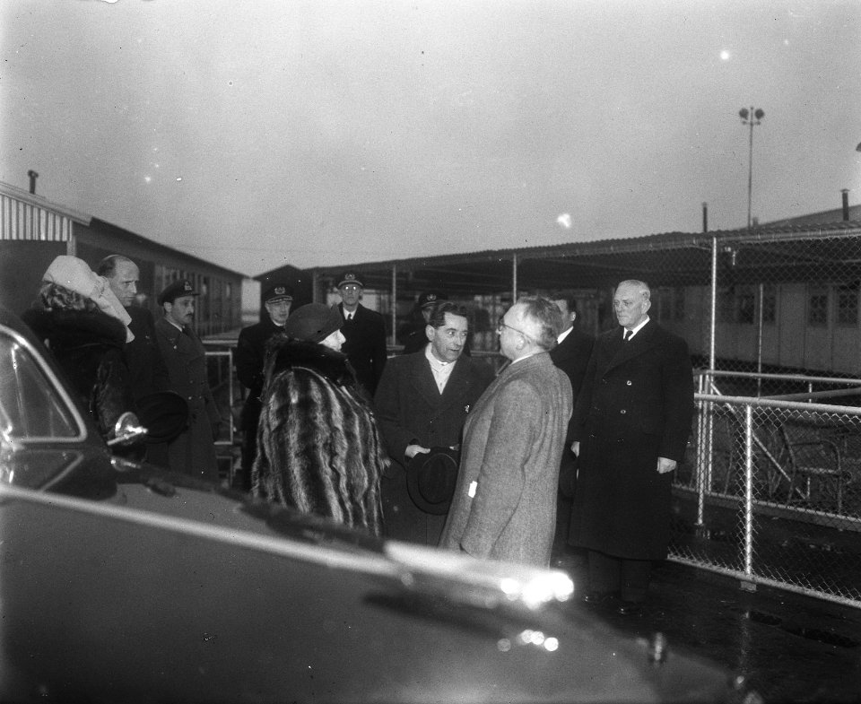 Bezoek van koningin Wilhelmina aan Schiphol, Bestanddeelnr 902-5164