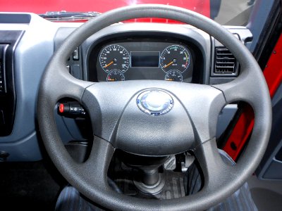 BHARATBENZ Heavy Duty Truck 3128 C. Cockpit Spielvogel