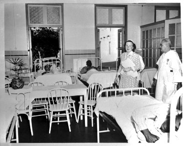 Bezoek van prinses Juliana aan West-Indië. Curaçao. In het rooms-katholieke St. , Bestanddeelnr 935-1533