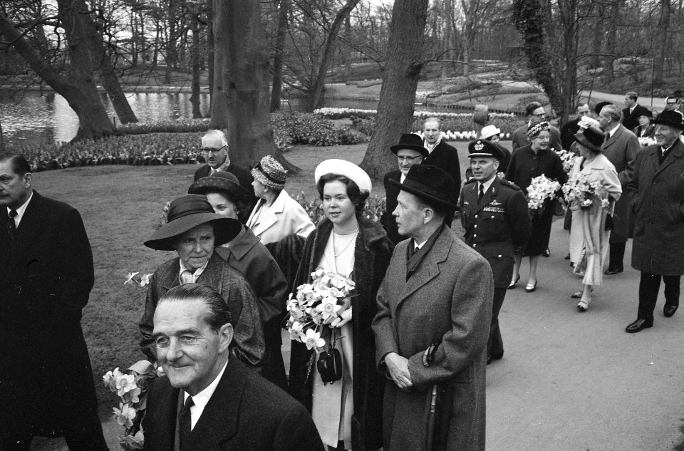 Bezoek Vorstelijke gasten Keukenhof (Fabiola en Boudewijn, Bestanddeelnr 913-8554