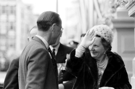 Bezoek Vorstelijke gasten Keukenhof (Fabiola en Boudewijn, Bestanddeelnr 913-8549