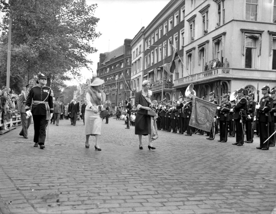 Bezoek Luxemburgs groot-hertogelijk paar. Derde dag. Rotterdam, Bestanddeelnr 907-8117