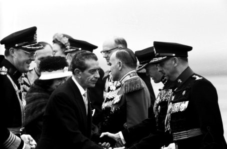 Bezoek Mexicaanse President met echtgenote en dochter aan Nederland Aankomst, Bestanddeelnr 915-0015