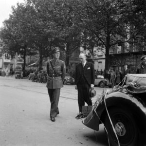 Bezoek van veldmaarschalk Montgomery aan Amsterdam. Prins Bernhard en minister-p, Bestanddeelnr 900-6876