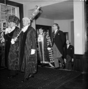 Bezoek Lord Mayor aan Amsterdam Burgemeester Van Hall en de Lord Mayor, Bestanddeelnr 912-4023