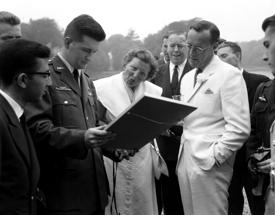 Bezoek luchtvaartcadetten op het Paleis Soestdijk, Bestanddeelnr 908-8396