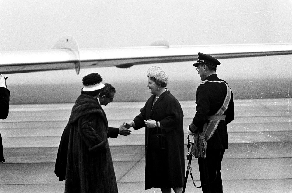 Bezoek Mexicaanse President aan Nederland Aankomst te Ypenburg, Bestanddeelnr 915-0093